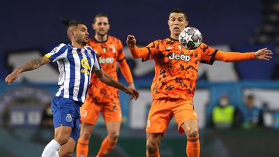 «Talvez as derrotas com FC Porto e Nápoles nos tenham deixado nervosos» - TVI