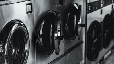 Criança encontrada morta dentro de máquina de lavar a roupa - TVI