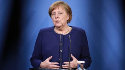 Covid-19: Merkel admite passaporte de vacinação europeu “até ao verão” - TVI