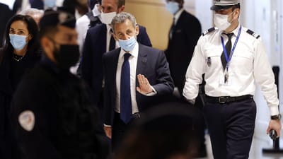 Ex-presidente francês Sarkozy condenado por corrupção - TVI