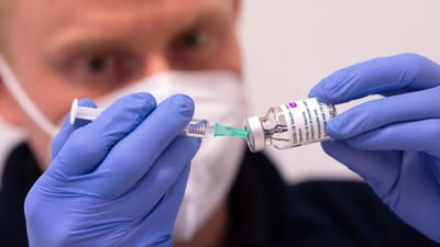 Covid-19: Austrália vai pedir à UE e AstraZeneca 3,1 milhões de vacinas em falta - TVI