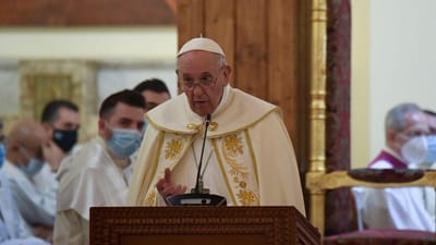 Papa celebra em Bagdad a primeira missa pública no Iraque - TVI
