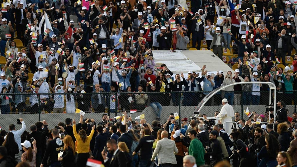 Papa celebra no estádio de Erbil a maior missa pública durante visita ao Iraque