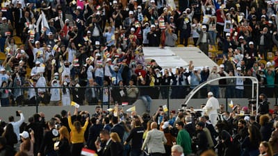 Irão elogia visita do Papa Francisco ao Iraque - TVI