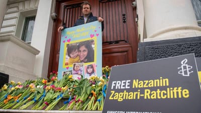 Nazanin Zaghari-Ratcliffe regressa a tribunal depois de cinco anos de prisão por espionagem - TVI