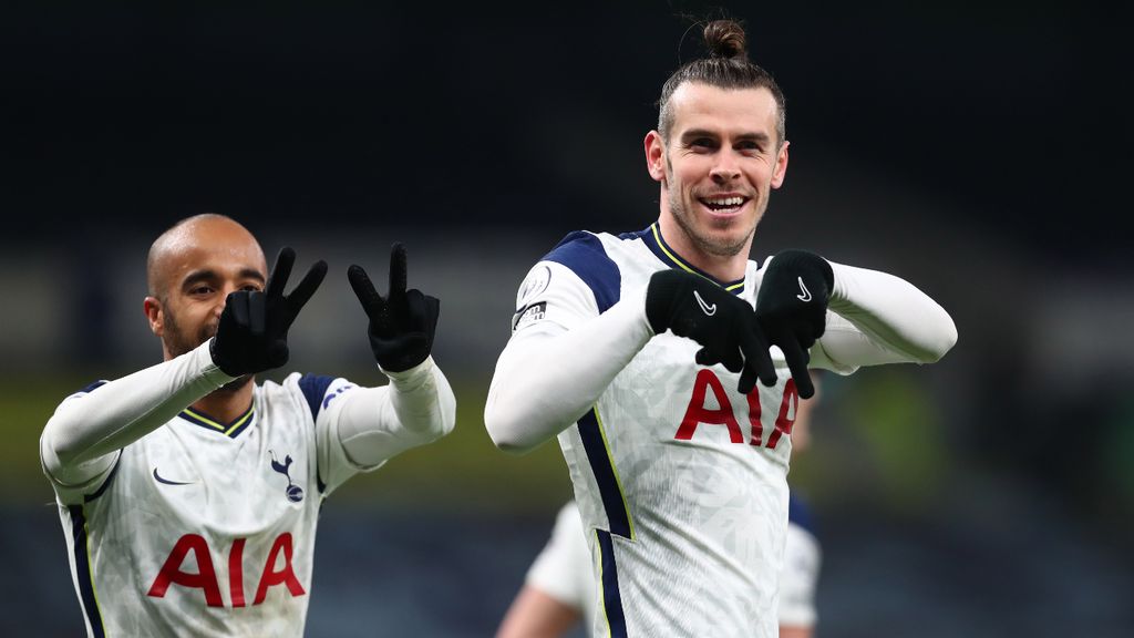 Gareth Bale e Lucas Moura festejam o 1-0 no Tottenham-Crystal Palace (Clive Rose/EPA)