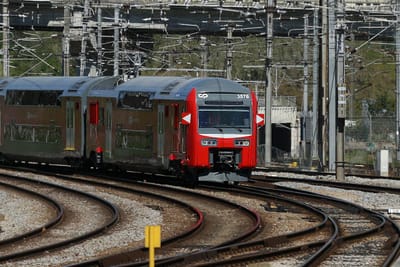 Comboios podem faltar a partir de hoje devido a greve - TVI