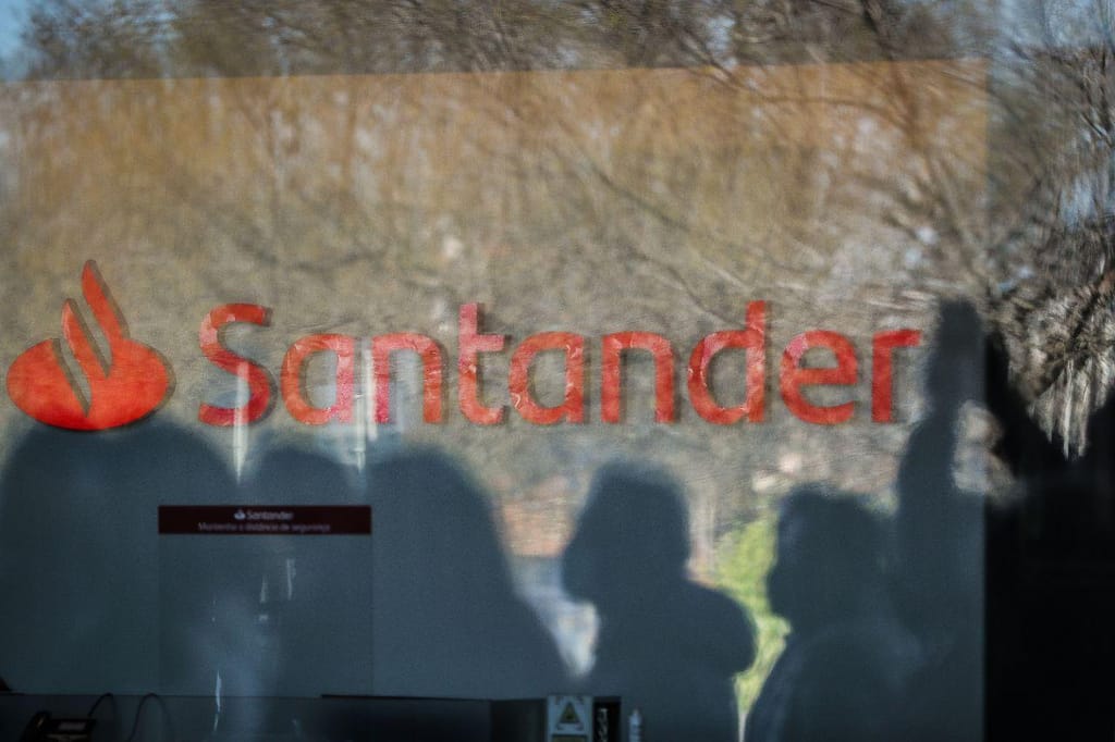 Concentração de trabalhadores do Banco Santander Totta