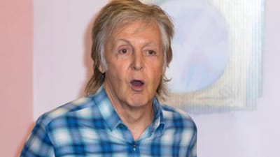 Paul McCartney publica livro infantil sobre submarino verde - TVI