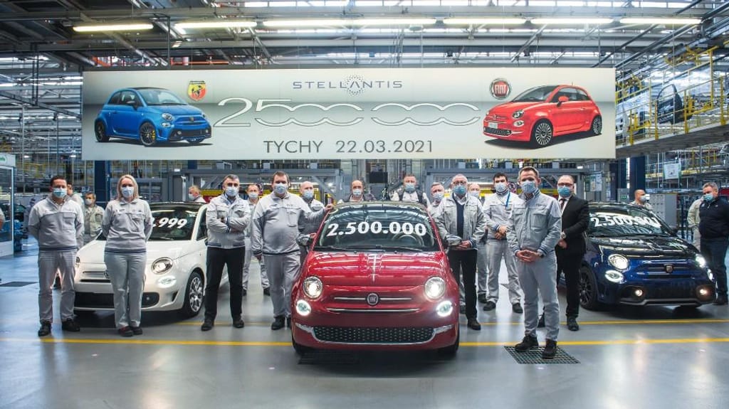 Fiat comemora a produção da unidade 2.5 milhões do 500