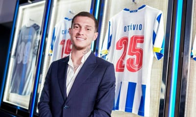 FC Porto: agência reclama dívida de 615 mil euros pela renovação de Otávio - TVI