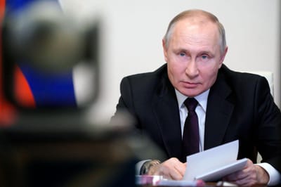 Putin avisa Ocidente que provocações à Rússia terão resposta “rápida e dura” - TVI