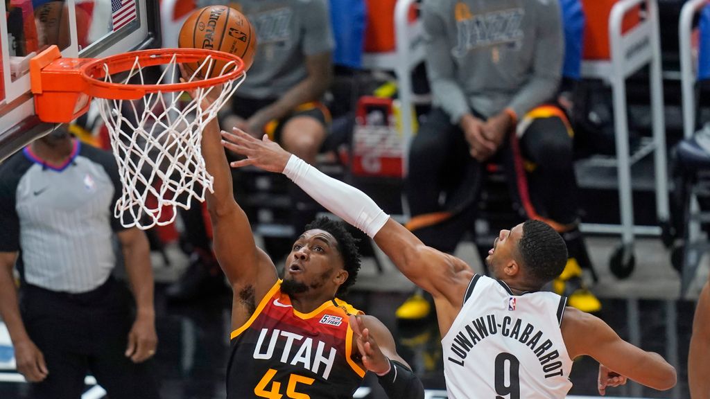 Utah Jazz-Brooklyn Nets: Donovan Mitchell e Timothe Luwawu-Cabarrot (Rick Bowmer/AP)