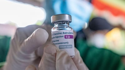 Variante indiana infeta idosos já vacinados no Reino Unido - TVI