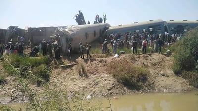 Colisão de comboios no Egito faz pelo menos 32 mortos - TVI