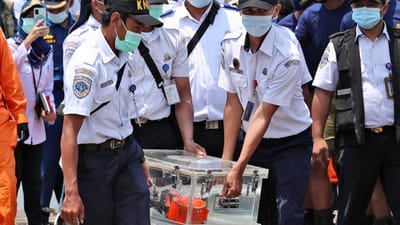 Indonésia: segunda caixa negra do avião que se despenhou em janeiro recuperada - TVI