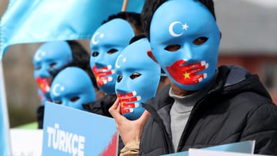 Autoridades chinesas ordenam uigures a produzir vídeos a negar abusos - TVI