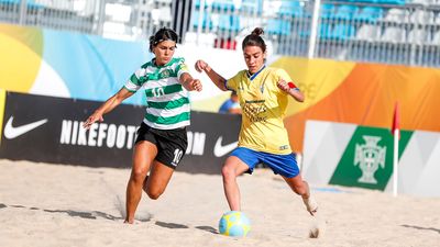 Campeonato nacional feminino de futebol de praia arranca este ano - TVI