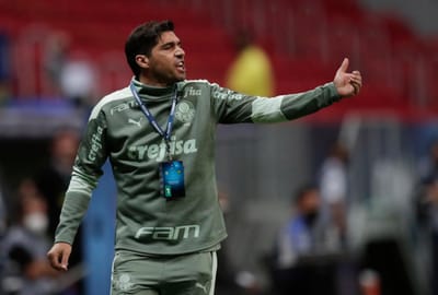 Brasileirão: Palmeiras de Abel Ferreira vence e é ainda mais líder - TVI