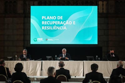 Portugal entrega quinta-feira de manhã versão final do PRR à Comissão Europeia - TVI
