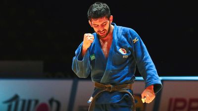 João Crisóstomo conquista medalha de bronze nos Europeus de judo - TVI