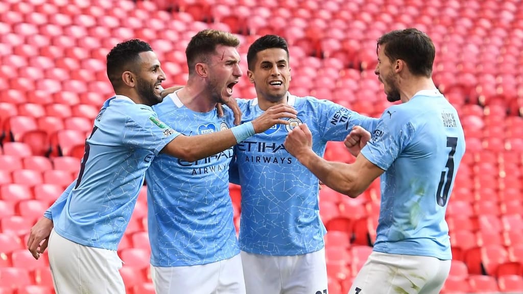 Manchester City venceu Taça da Liga com golo de Laporta