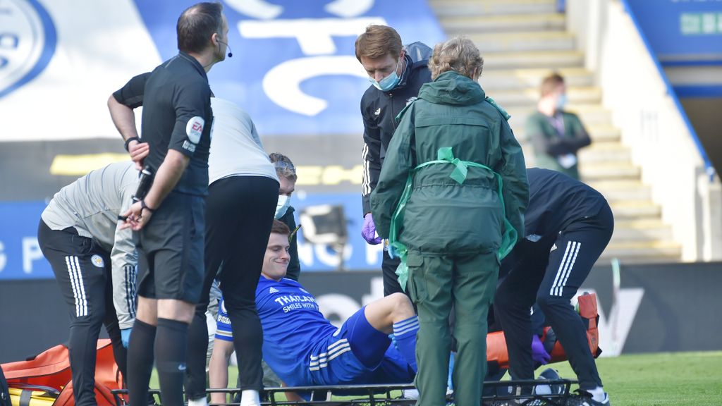 Harvey Barnes lesionou-se no Leicester-Arsenal, em fevereiro (Rui Vieira/AP)