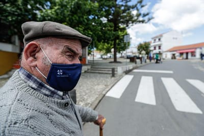 Covid-19: Portugal não está a equacionar dispensa do uso de máscara para vacinados - TVI