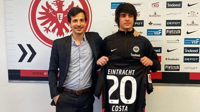 Eintracht Frankfurt contrata médio português de 16 anos - TVI