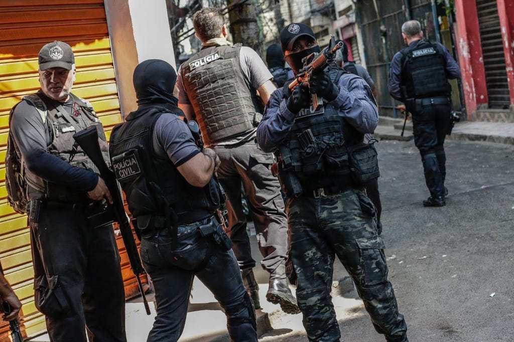 Megaoperação policial em favela do Rio de Janeiro