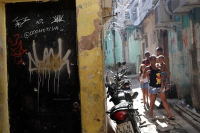 Sobe para 29 o número de mortos na operação policial numa favela do Rio de Janeiro - TVI