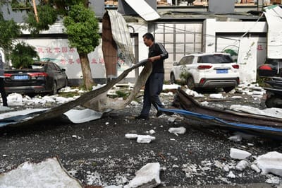 Tornado causa pelo menos cinco mortos e 33 feridos em cidade do sul da China - TVI
