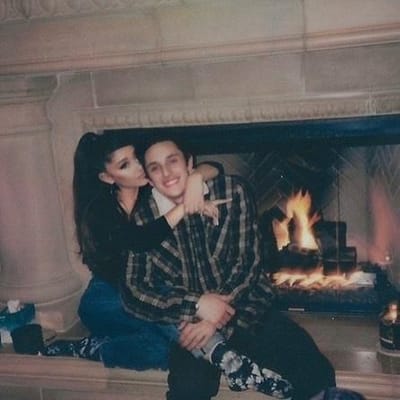 Ariana Grande casou-se em segredo com Dalton Gomez - TVI