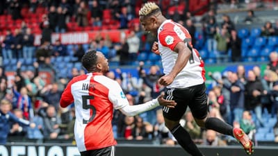 VÍDEO: Feyenoord de João Carlos Teixeira garante Europa via play-off - TVI