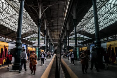Andar de comboio por Portugal por 49 euros? Passe ferroviário pode tornar-se realidade já em 2023 - TVI
