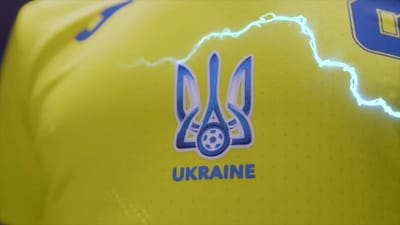 Ucrânia terá de retirar inscrição polémica da camisola - TVI