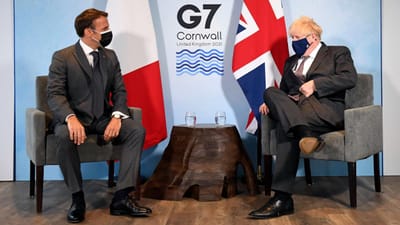 Brexit: Macron admite melhorar relações com Reino Unido se o acordo for cumprido - TVI