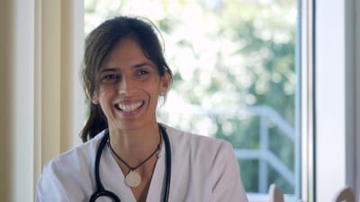 A bolsa atribuída pelo Programa Humaniza permitiu a Tânia Varela especializar-se em medicina paliativa - TVI