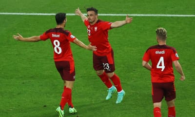Euro 2020: Shaqiri (claro) eleito homem do jogo no Suíça-Turquia - TVI