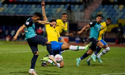 VÍDEO: Everton assiste, mas Brasil cede primeiro empate na Copa América - TVI