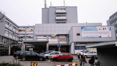 Covid-19: Centro Hospitalar Gaia/Espinho limita visitas a portadores de certificado digital - TVI