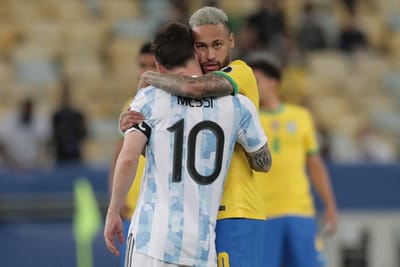 Neymar revela o que segredou a Messi, o «maior e melhor da história» - TVI