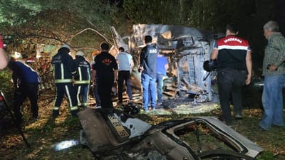 Despiste de autocarro que transportava migrantes faz doze mortos na Turquia. Proprietário foi detido - TVI