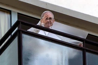 Papa Francisco envia 15 mil gelados a reclusos - TVI