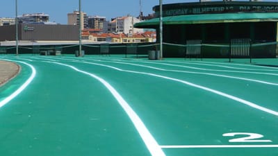 VÍDEO: Sporting já tem pista de atletismo em Alvalade - TVI