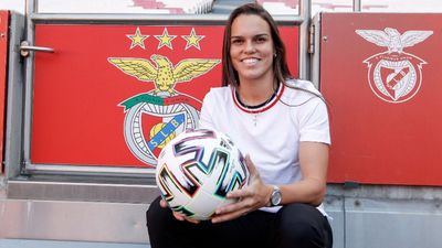 Futebol Feminino: Benfica anuncia renovação de Ana Vitória - TVI