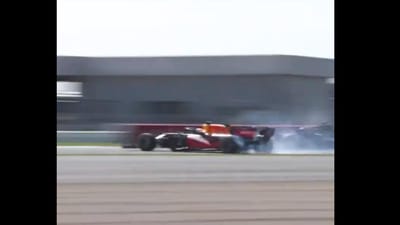 VÍDEO: a colisão entre Verstappen e Hamilton na primeira volta em Silverstone - TVI