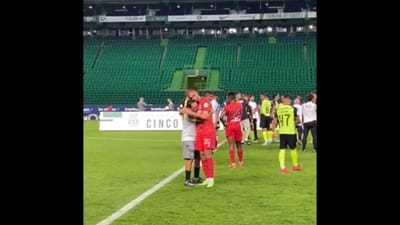 VÍDEO: o abraço apertado no reencontro entre Paulinho e Slimani - TVI