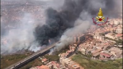 Itália declara estado de emergência na Sicília devido aos incêndios - TVI
