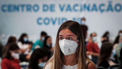 Covid-19: mais de 110 mil jovens entre os 12 e os 15 anos já estão inscritos para vacinação - TVI